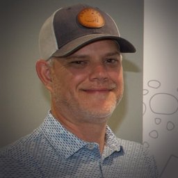 Jonas McCullar, owner at Dive In Digital Marketing